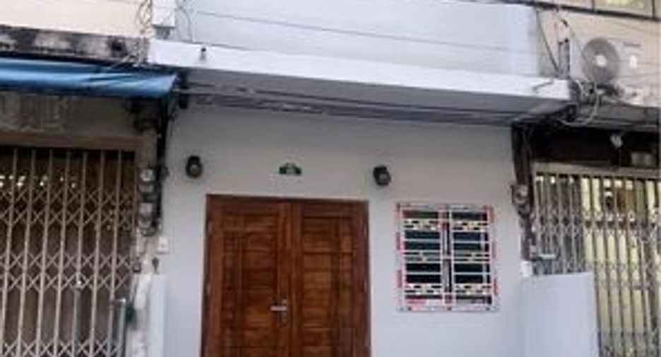Reihenhaus zum Kauf mit 2 Zimmer in Phasi Charoen, Bangkok