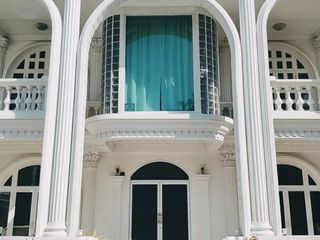 Villa en venta y en alquiler de 4 habitaciones en Prawet, Bangkok
