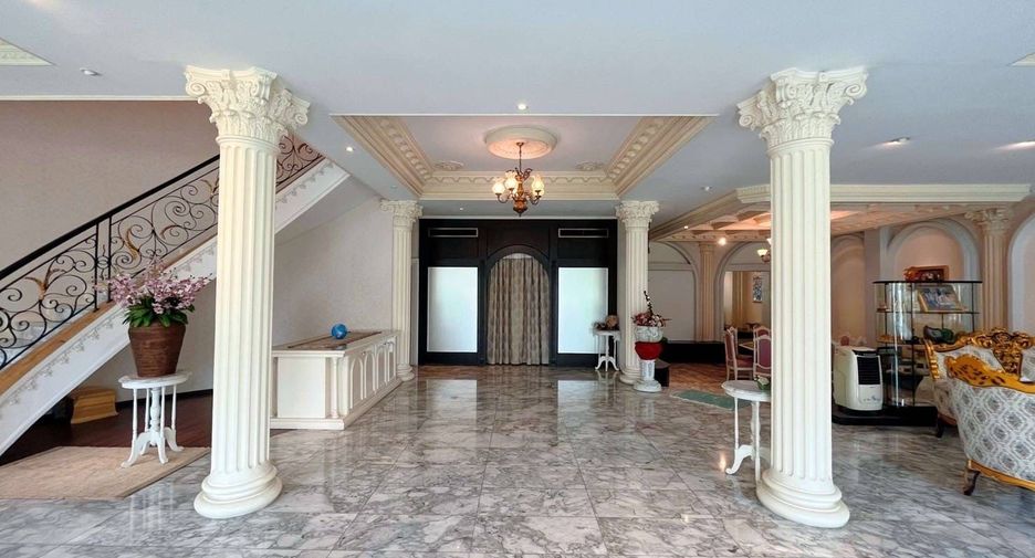À vendre et à louer 4 chambres villa à Prawet, Bangkok