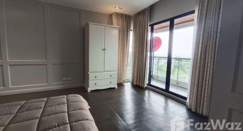 For sale 3 bedrooms condo in Bang Lamung, Chonburi