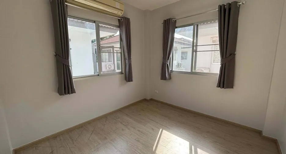 Haus zur Miete mit 3 Zimmer in Mueang Chachoengsao, Chachoengsao