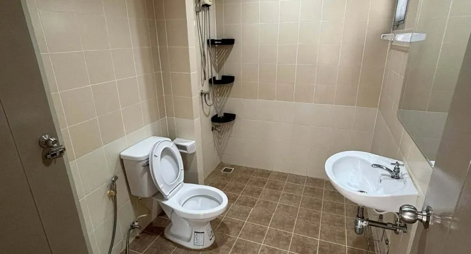 Haus zur Miete mit 3 Zimmer in Mueang Chachoengsao, Chachoengsao