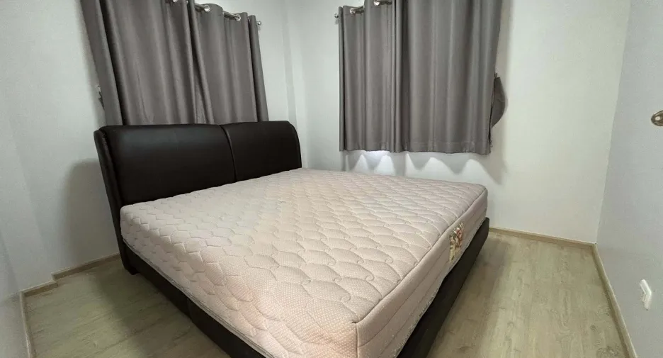 Haus zur Miete mit 3 Zimmer in Mueang Chachoengsao, Chachoengsao