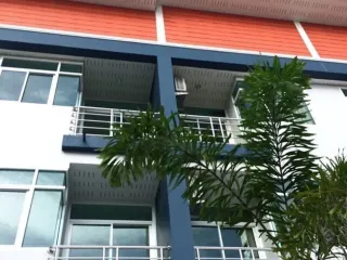 For sale 7 bedrooms retail Space in Mueang Surat Thani, Surat Thani