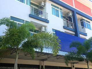 出售 7 卧室 商业空间 在 Mueang Surat Thani, 素叻