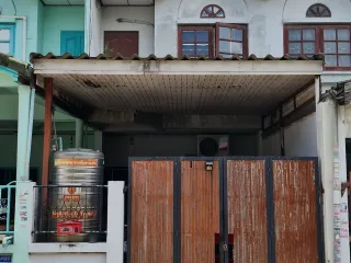 出售 2 卧室 联排别墅 在 Sai Mai, 曼谷