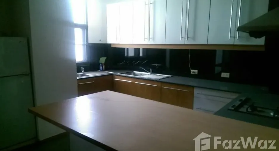 For sale 3 bedrooms condo in Watthana, Bangkok