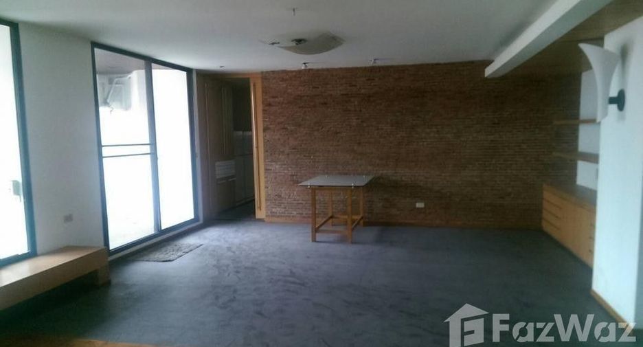 For sale 3 bedrooms condo in Watthana, Bangkok