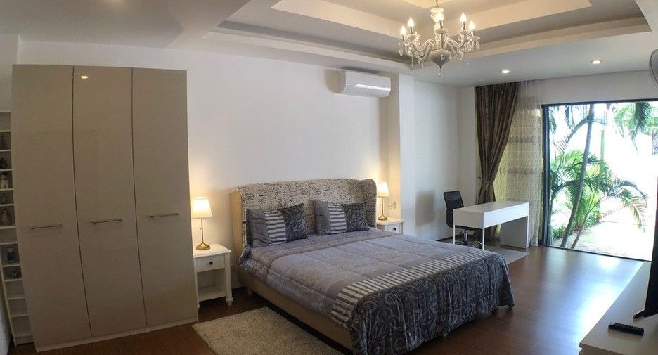Villa en alquiler de 3 habitaciones en Mueang Phuket, Phuket