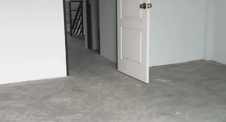 For sale and for rent office in Bang Lamung, Chonburi