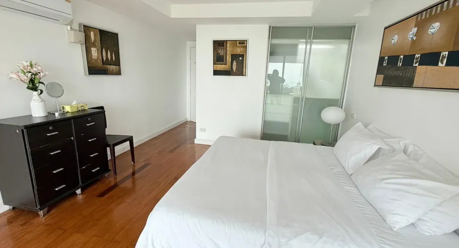 For rent 3 bedrooms condo in Mueang Phuket, Phuket