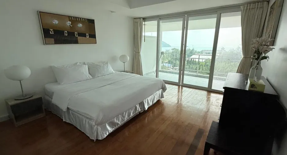 For rent 3 bedrooms condo in Mueang Phuket, Phuket