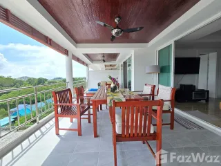 For rent 3 bedrooms condo in Mueang Phuket, Phuket
