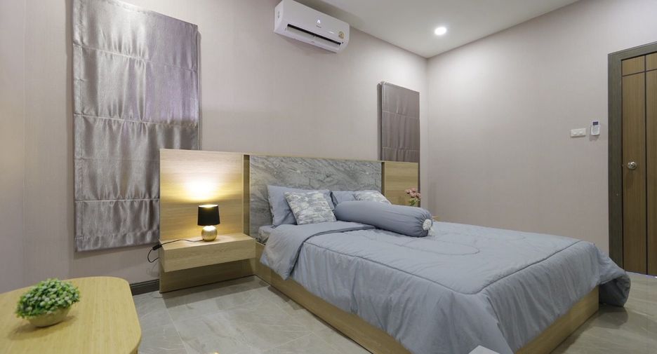 Casa en venta y en alquiler de 5 habitaciones en Bang Lamung, Chonburi