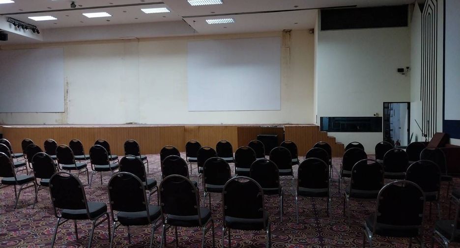 Продажа 100 спальни отель в Банг Ламунг, Чонбури