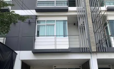 For sale 4 bedrooms house in Lat Phrao, Bangkok