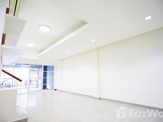 出售 3 卧室 联排别墅 在 Lat Phrao, 曼谷