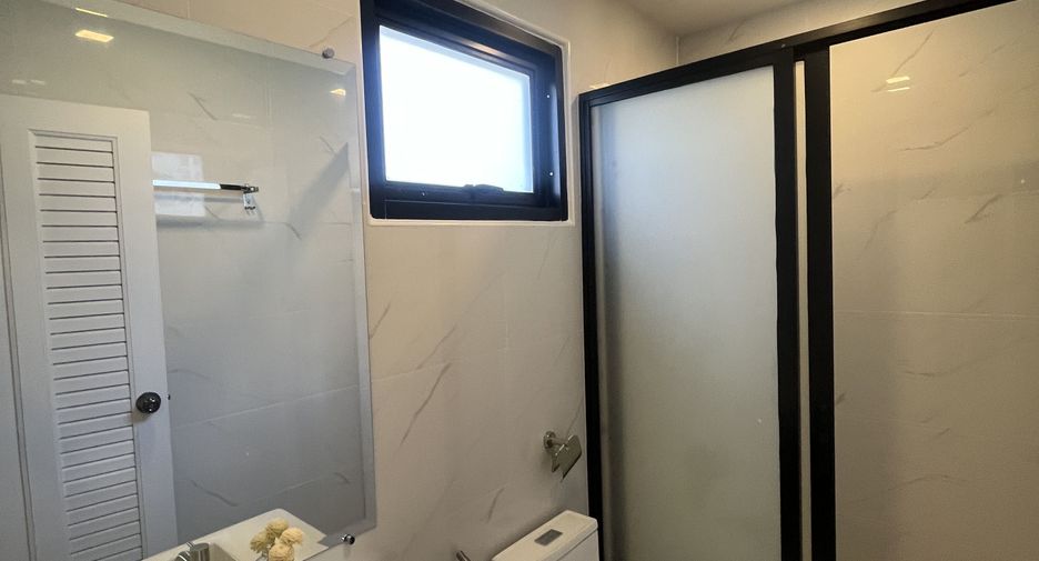 For rent 5 ベッドルーム villa in Bang Lamung, Chonburi