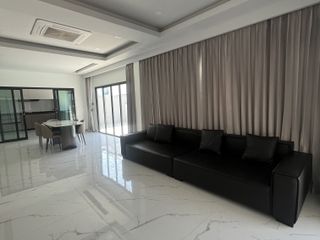 Villa zur Miete mit 5 Zimmer in Bang Lamung, Chonburi