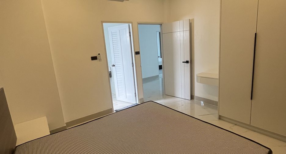 For rent 5 ベッドルーム villa in Bang Lamung, Chonburi
