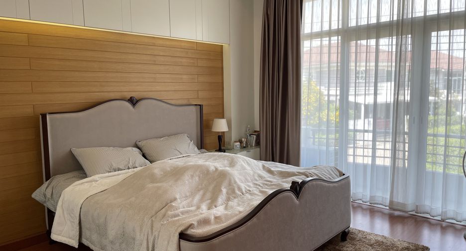 Casa en venta de 3 habitaciones en Phra Pradaeng, Samut Prakan