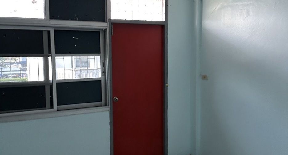 For rent 2 bedrooms retail Space in Bang Lamung, Chonburi