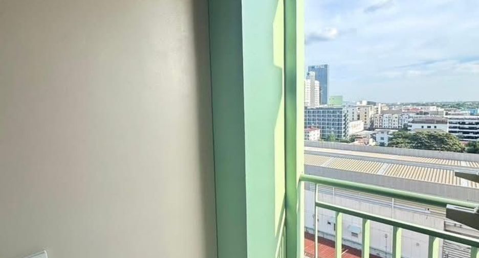 For sale 1 bed condo in Khan Na Yao, Bangkok
