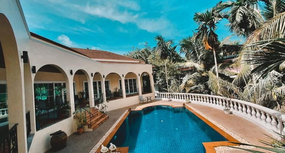 Villa zum Kauf mit 6 Zimmer in Mueang Phuket, Phuket