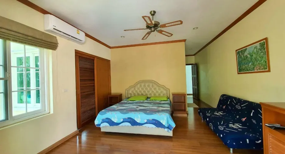 ขาย 6 ห้องนอน วิลล่า ใน เมืองภูเก็ต, ภูเก็ต