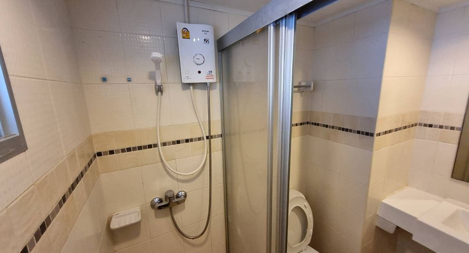 For sale studio condo in Bang Kapi, Bangkok