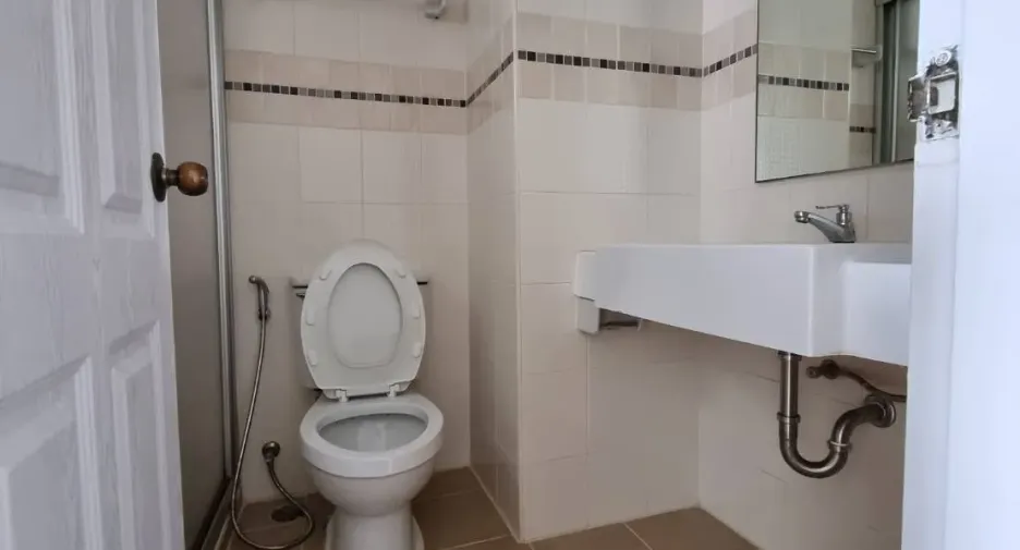 For sale studio condo in Bang Kapi, Bangkok