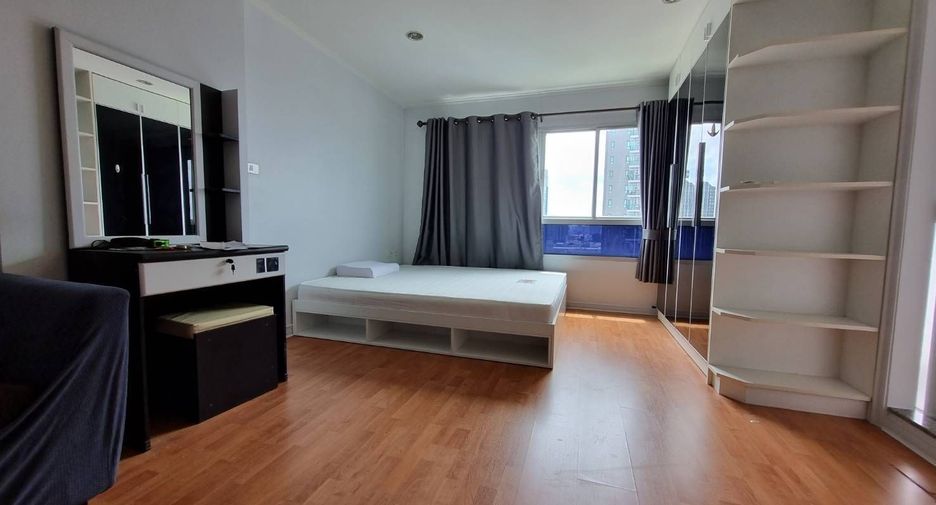 For sale studio condo in Bang Kapi, Bangkok