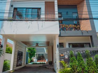 For sale 4 bedrooms villa in Mueang Phuket, Phuket
