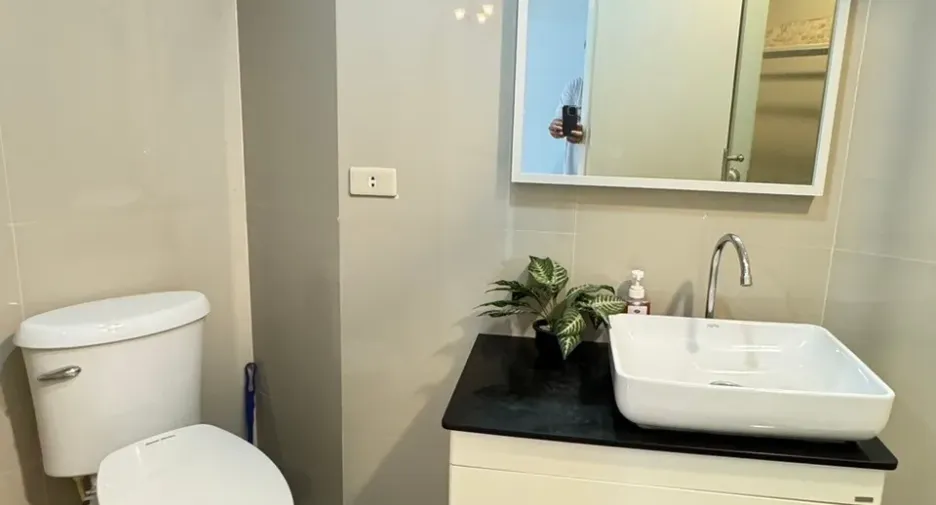 For sale and for rent 2 bedrooms condo in Si Racha, Chonburi