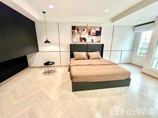 Reihenhaus zum Kauf und zur Miete mit 6 Zimmer in Chatuchak, Bangkok