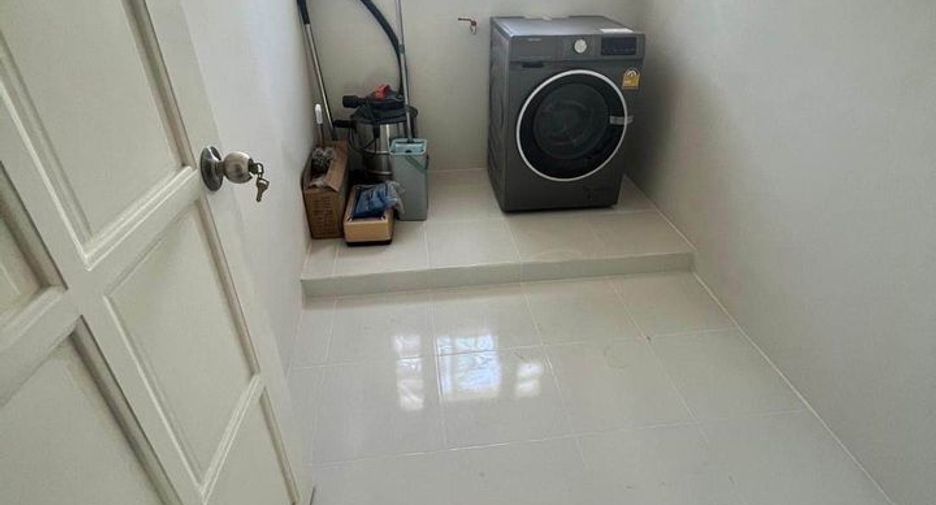 Reihenhaus zum Kauf und zur Miete mit 6 Zimmer in Chatuchak, Bangkok