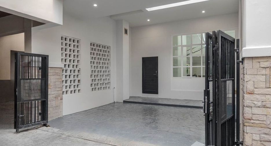 Reihenhaus zum Kauf und zur Miete mit 6 Zimmer in Chatuchak, Bangkok