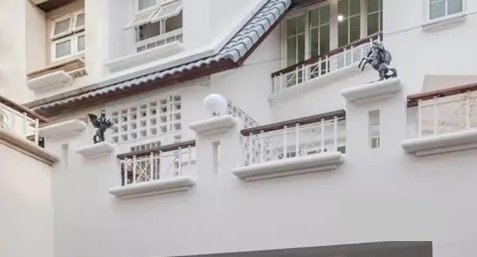Reihenhaus zum Kauf und zur Miete mit 6 Zimmer in Chatuchak, Bangkok