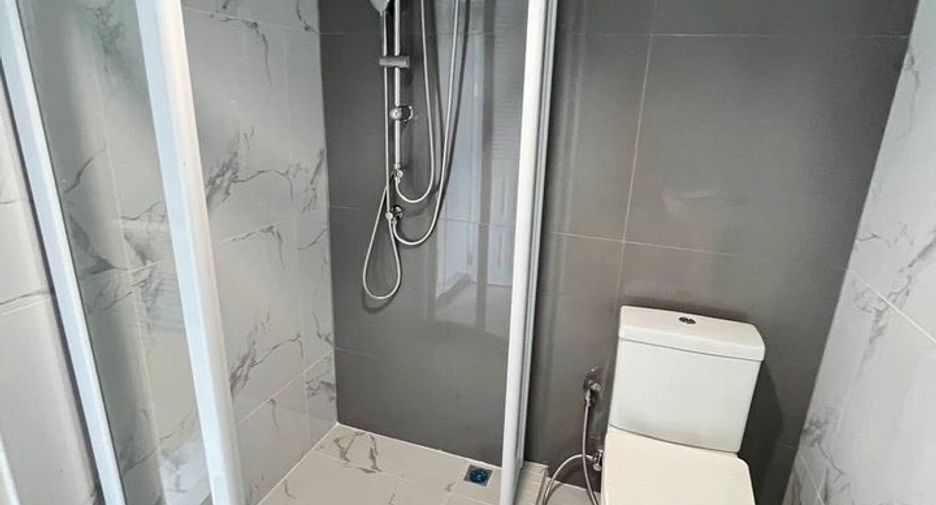 Reihenhaus zum Kauf und zur Miete mit 6 Zimmer in Chatuchak, Bangkok