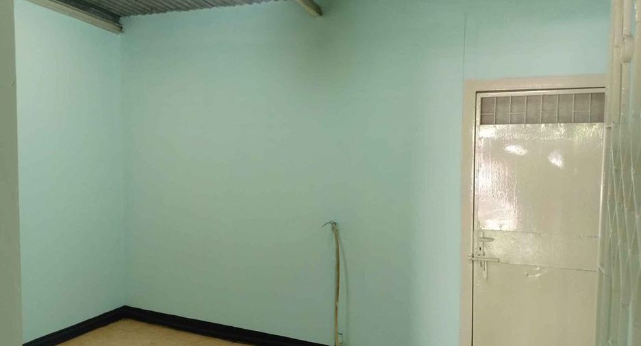 Gewerbefläche zum Kauf und zur Miete mit 4 Zimmer in Mueang Nonthaburi, Nonthaburi