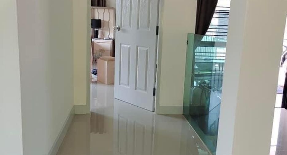 For sale and for rent 3 bedrooms house in Sattahip, Chonburi