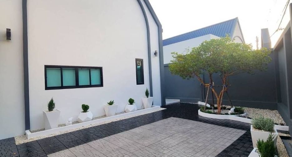 À vendre 3 chambres villa à Bang Lamung, Chonburi