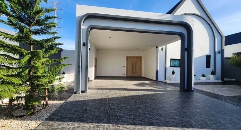 À vendre 3 chambres villa à Bang Lamung, Chonburi