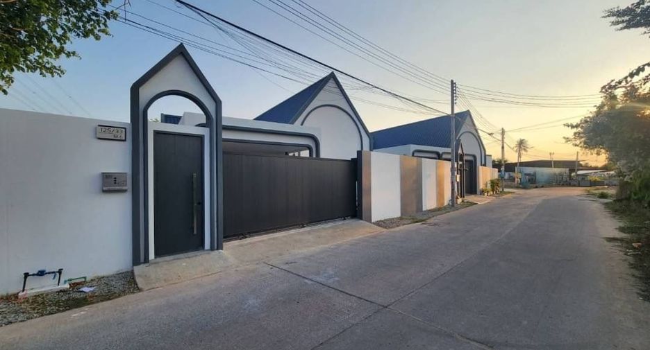 À vendre 3 chambres villa à Bang Lamung, Chonburi