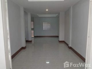À vendre et à louer 3 chambres maison de ville à Thanyaburi, Pathum Thani