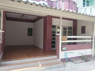 À vendre et à louer 3 chambres maison de ville à Thanyaburi, Pathum Thani