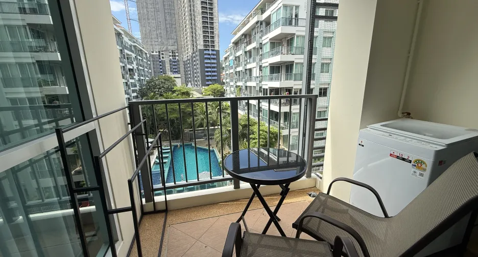 For sale and for rent studio condo in Bang Lamung, Chonburi
