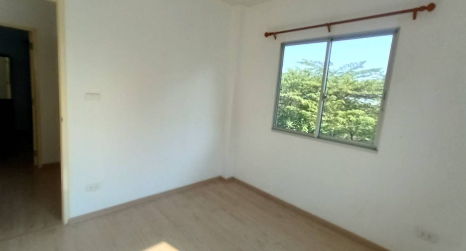 For sale 3 bedrooms house in Bang Phli, Samut Prakan