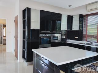 For rent 4 bedrooms villa in Bang Saray, Pattaya