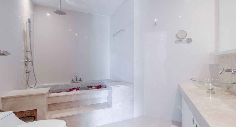 For sale and for rent 2 bedrooms condo in Thalang, Phuket